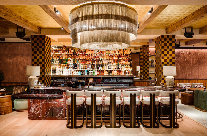 Memerber Club area 2 floor - Alex T