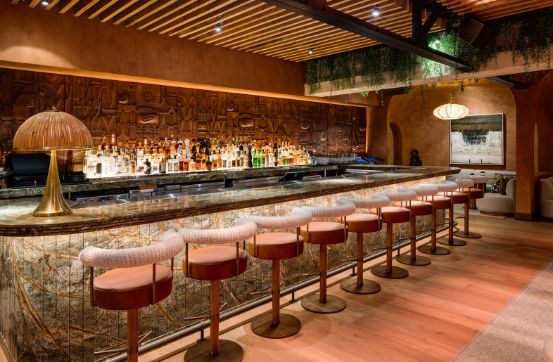 Bar at Lounge Club 2 floor - Alex T