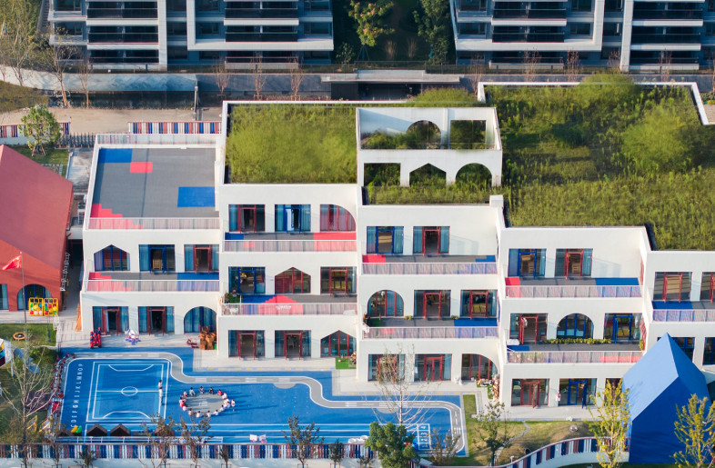 CLOU designed West Coast Kindergarten in China by adapting to the limiting conditions of the given site, and maximized its spatial potential. - Chill Shine