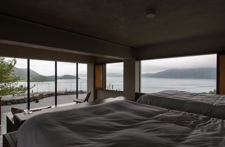 Even in heavy rain or strong winds, the scenery is always spectacular. - Taro SHIMOKAWA