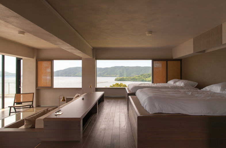 The view is always spectacular, even from the bed. - Taro SHIMOKAWA