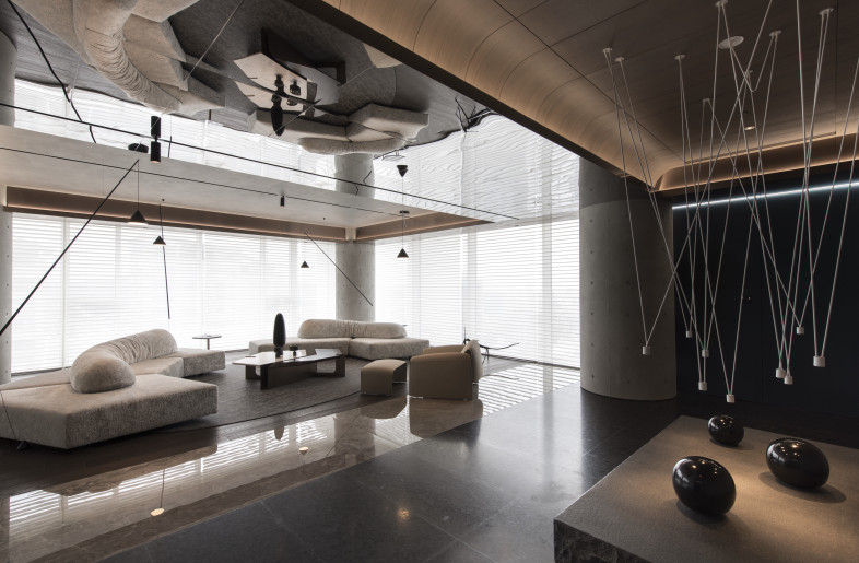 living room - Chains Interior