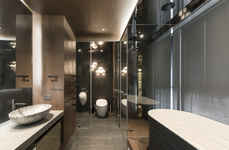 bath room - Chains Interior
