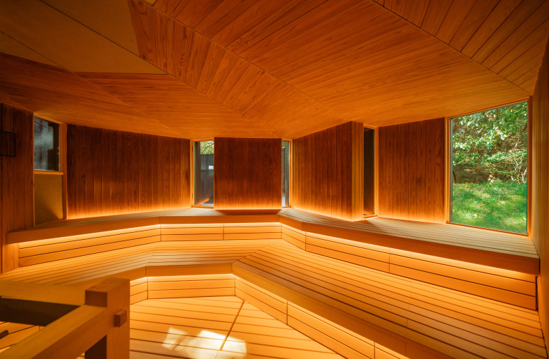 ONDSAUNA is a communication space where people of all ages and genders can enjoy a frank conversation. - Fusion graphic