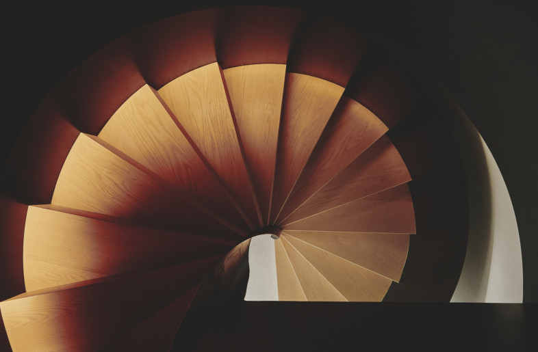 Spiral staircase - David Zarzoso