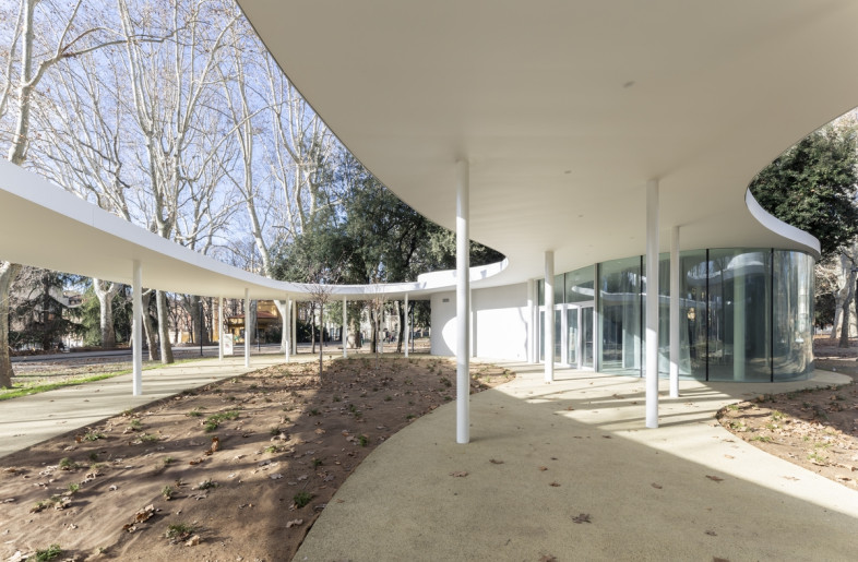 Outside view of laboratory from the canopy - Walter Vecchio