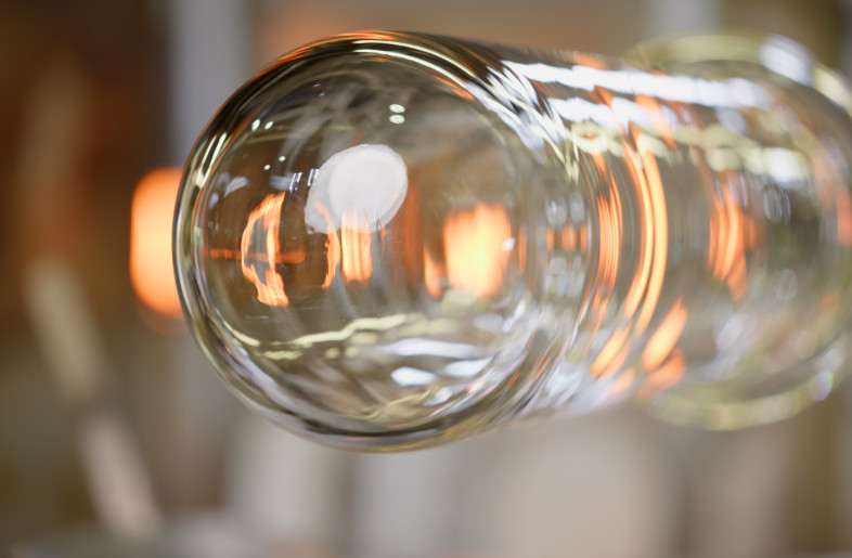 hand-blown glass cylinder for tablelamp - movingpix