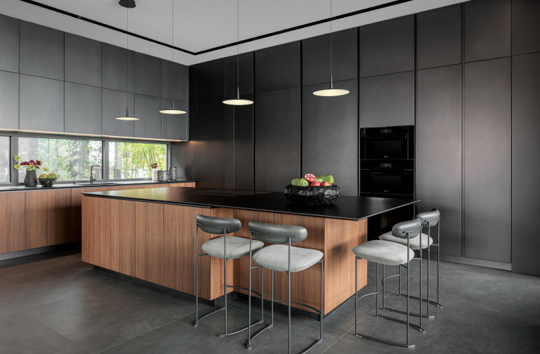 Eat-In Kitchen - Kris Tamburello