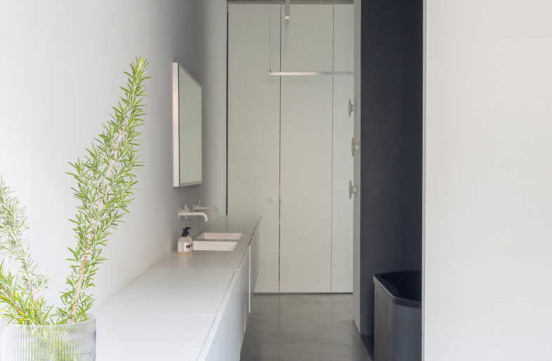bedroom connecting with bathroom - Kaatje Verschoren