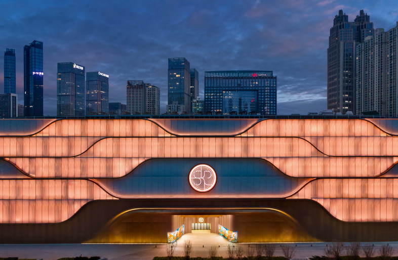 SKP Wuhan façade - Nick Kuratnik, Courtesy of Sybarite