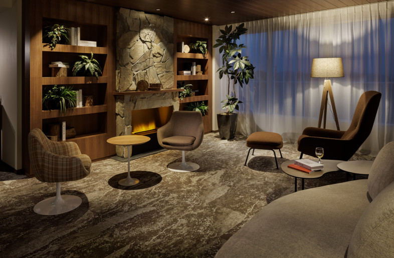 Club lounge for members' relaxation. - Nacasa & Partners Astushi Nakamichi