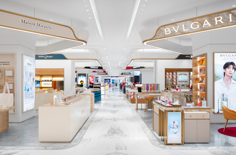 SKP Wuhan Beauty Hall - Nick Kuratnik, Courtesy of Sybarite