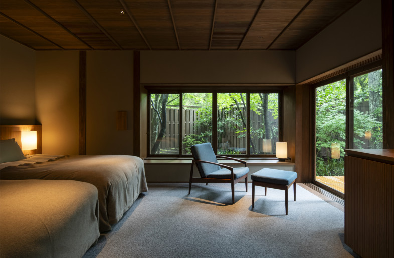 The photo of Gobankan, Room #5. The design, mindful of sightlines, balances openness with a sense of security. - Hiroshi Mizusaki