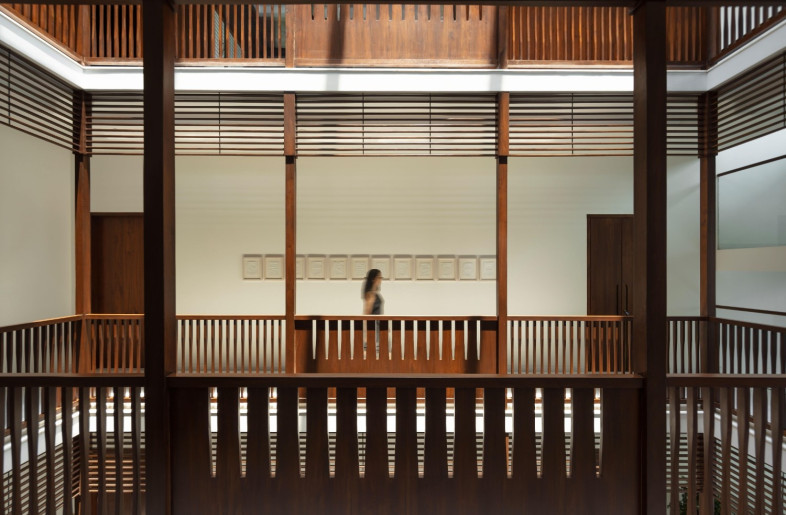 The corridors are designed as mini galleries, displaying curated art within carved out niches - NIVEDITAA GUPTA