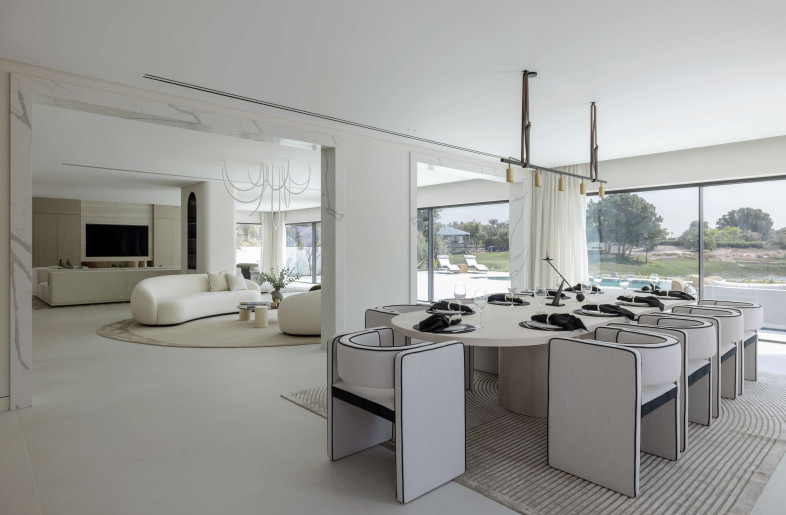 Dining - Kelly Tooze