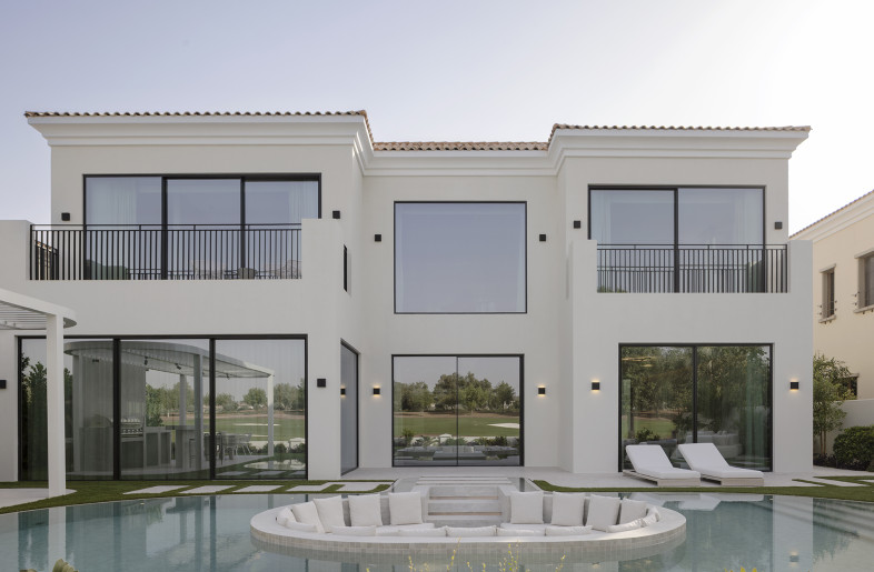 Exterior - Kelly Tooze