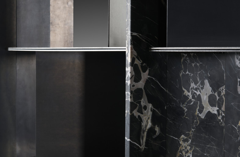 PAGINA Bookcase, low version - Leo Torri Studio