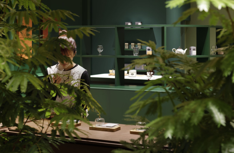 Aroma Tasting Area for Tea - daisuke shima