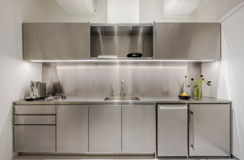 amp Showroom Kitchen - Alan Tansey