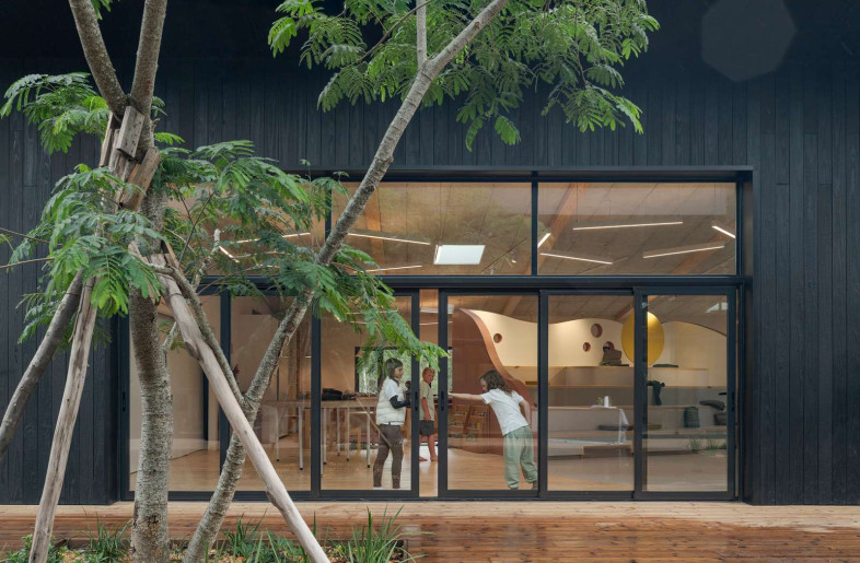 The Garzón School - Eleazar Cuadros