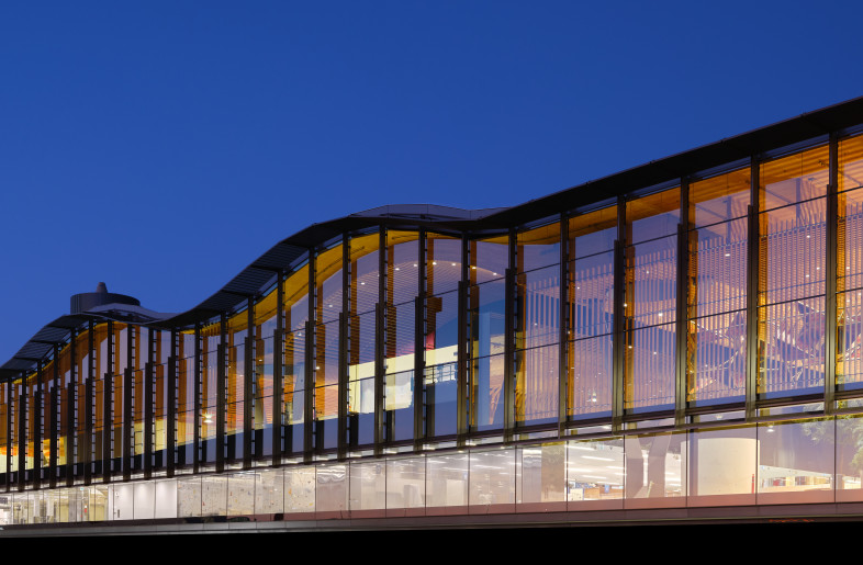 Main Terminal's new west facade - Dror Baldinger