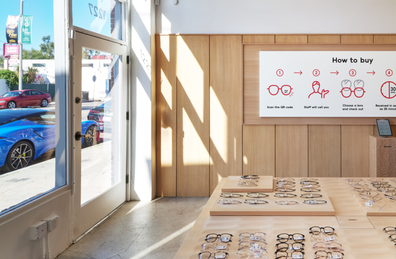 A refined harmony between the luminous Los Angeles daylight and a subtle Japanese spatial sensibility shapes the store’s unique atmosphere. - Daici Ano