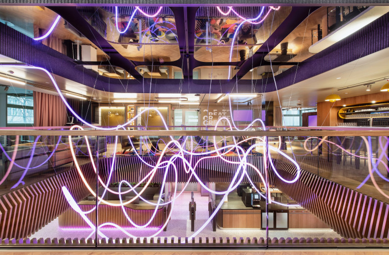 Accenture Campus, Sihlstrasse office, Light Installation - Peter Wuermli © Evolution Design