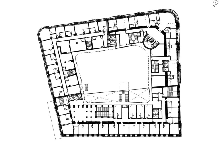Level 2 Courtyard - Lissoni Casal Ribeiro