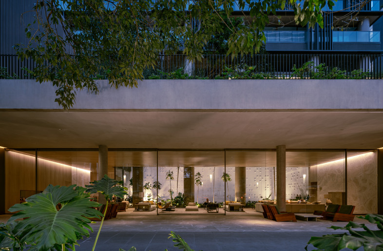 A 9-meter setback forms a shaded boulevard with native vegetation and urban furniture – a transition that softens the hotel’s presence, brings nature into the city, and invites interaction between public and private spaces. - Fran Parente