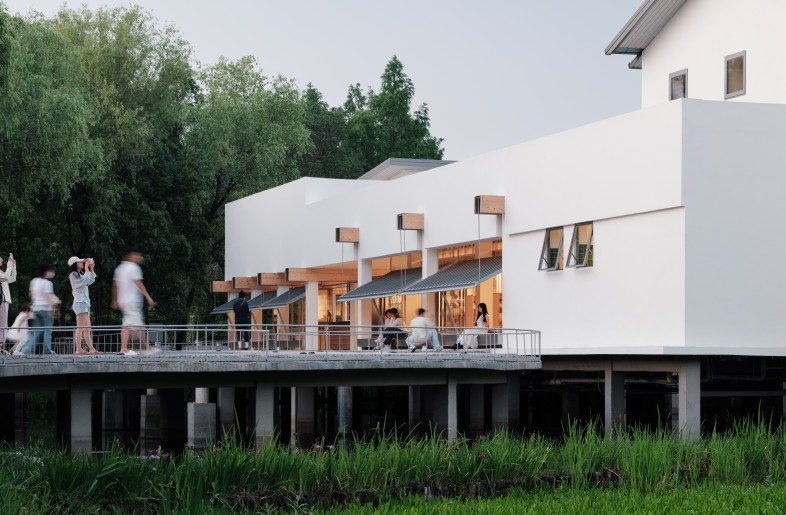 Southwest View of the Main Elevation - Chen Hao