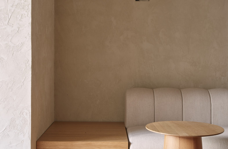 Quiet staff lounge with natural materials. - Elias Hassos