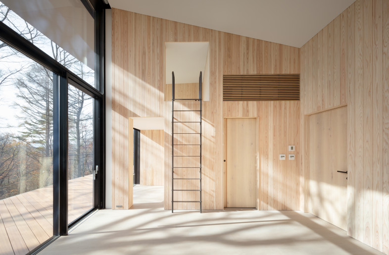 Bed Room with Study Area and Loft - Takumi Ota