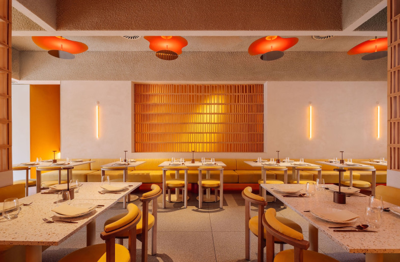 Spacegram studio is careful not to overextend this restaurant design too far into the realm of the experimental, placing the epicurean experience as its primary focus. - Francisco Nogueira