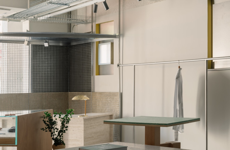 Under the studio’s hand, Home to Element's boutique becomes warm and inviting, a controlled whirlwind that echoes the energy of the street outside. - Wen Studio