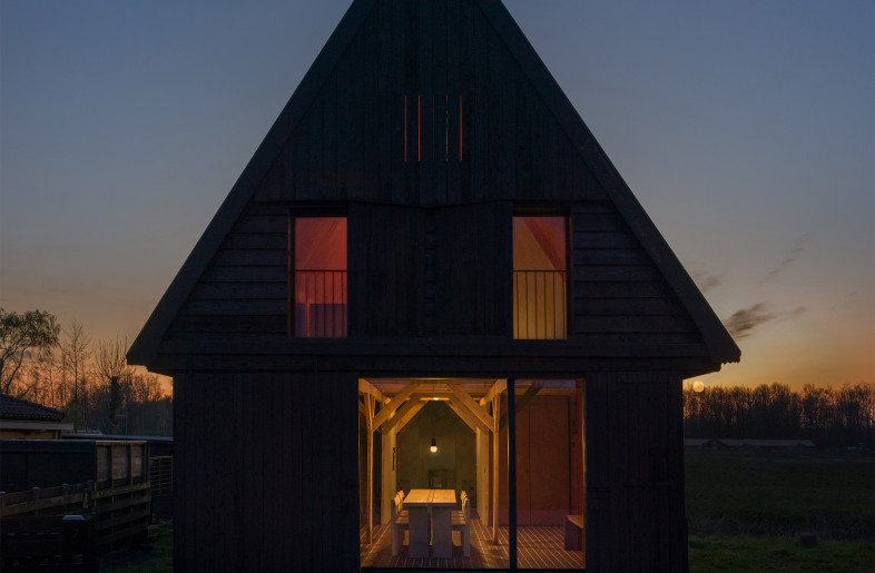 The choice of biobased insulation, reclaimed floor joists and regionally specific linseed oil finishes reflects a deep commitment to both environmental and cultural sustainability. - Crispijn van Sas