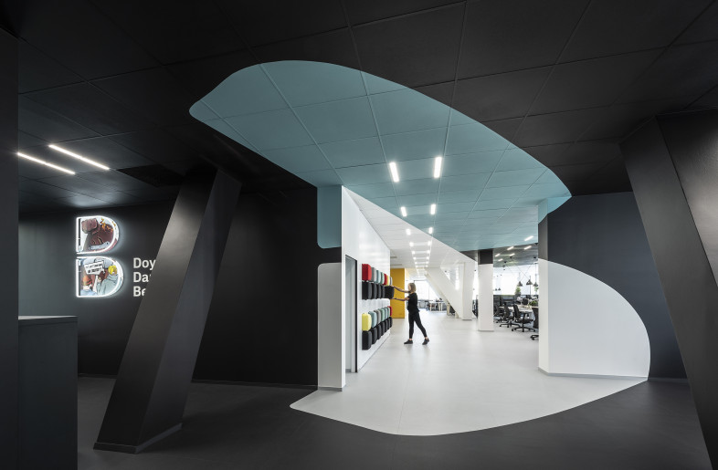 Entrance Area - Alexander Dobrovodsky