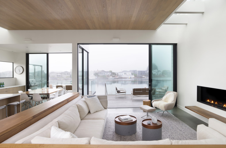 Connections to the outdoors are established through expanses of sliding glass doors in all rooms. - Paul Dyer