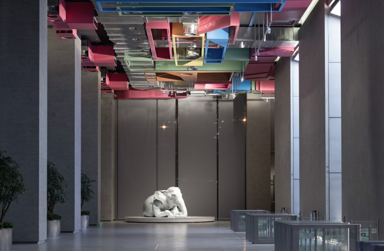 Lobby - Ye Zhu