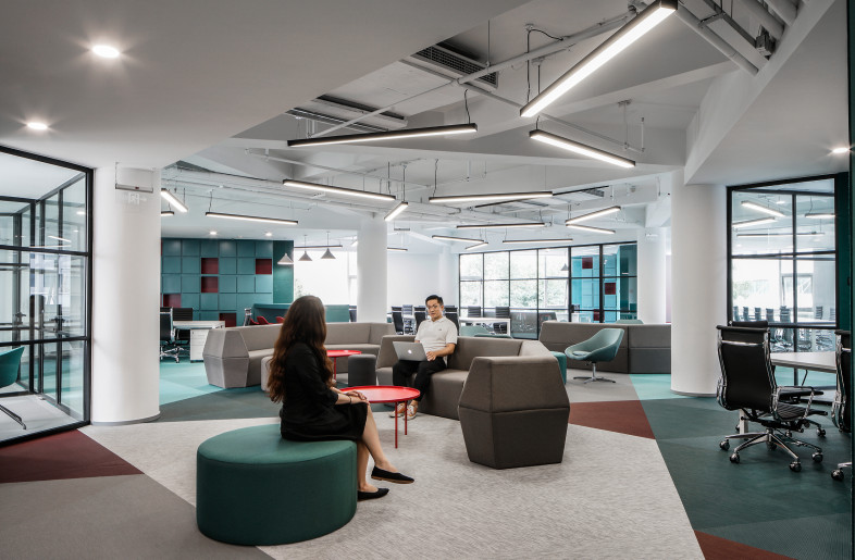 A sharing office environment that functions as a lifestyle hub - HAO Hongyi