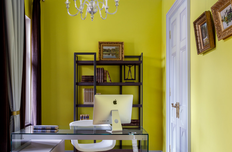 One of the offices. There is a picture on the wall by Isaak Levitan's student, Sofia Kuvshinnikova - Photographer - Alexander Volodin
