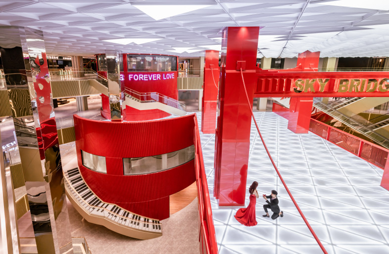 Atrium( Love Castle and Sky Bridge) - dirk weiblen