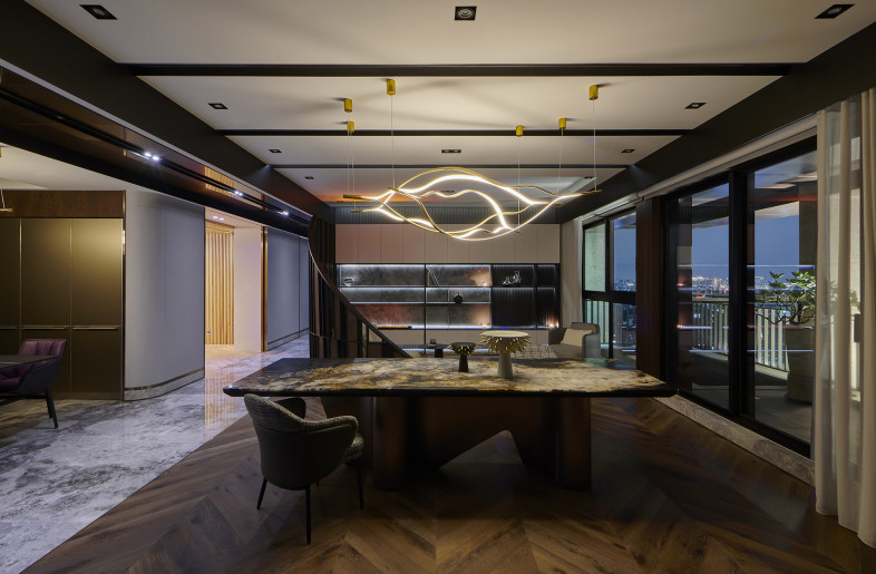 living room 3 - 6