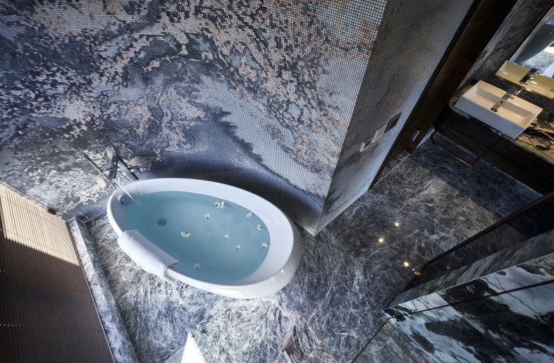 bathroom 2 - 8