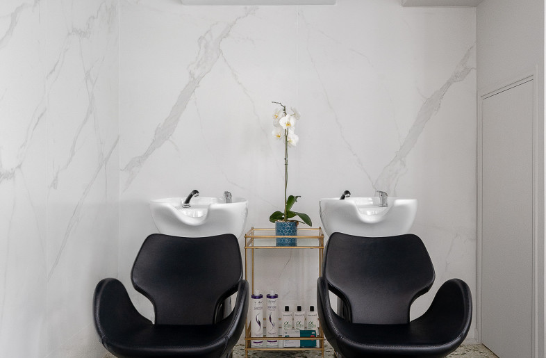 Hair washing area - vasilislagios photographer