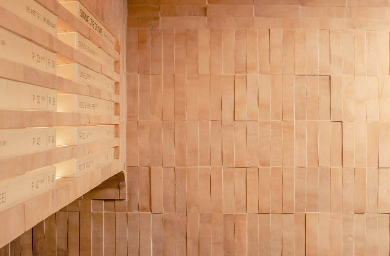 Highlighting the beauty that lies within raw materiality, the sand blasted glass menu and terracotta brick walls reflect the clean and pure ingredients that make Mother Pearl’s drinking experience an indulgent yet guilt-free pleasure. - Photographer: Amanda Kho