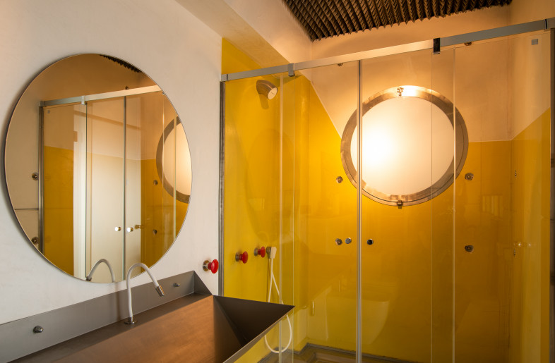 Bathroom with Large Stainless Steel Sink, Antoniolupi Mayday Mixer Taps and CEA Design - Photographer: Adina Ilie