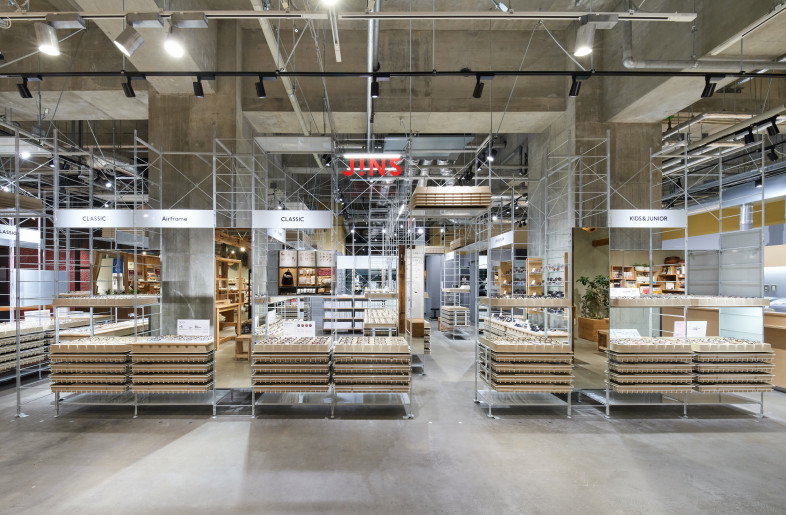 miklós kiss encases budapest footwear store in metro tiles