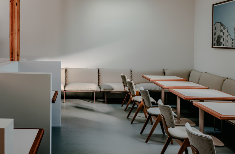 toplight and the guest seats. - YASHIRO PHOTO OFFICE