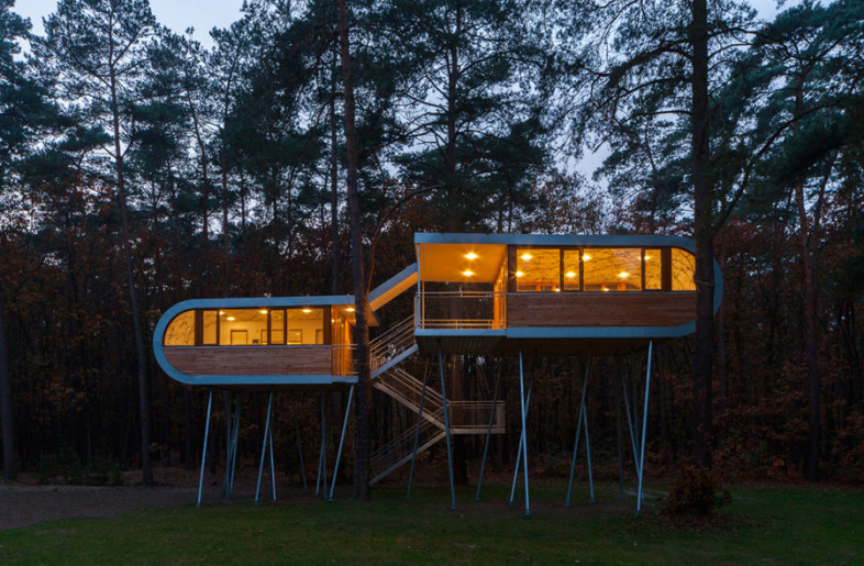 Frameweb | The Treehouse by Baumraum