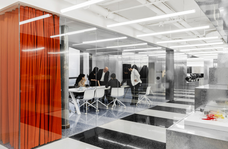 Meeting room - Banye Lin